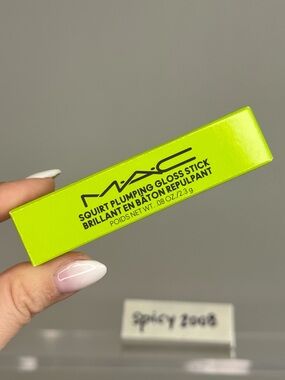 BNIB MAC Squirt plumping Gloss Stick in 15 Like Squirt Green